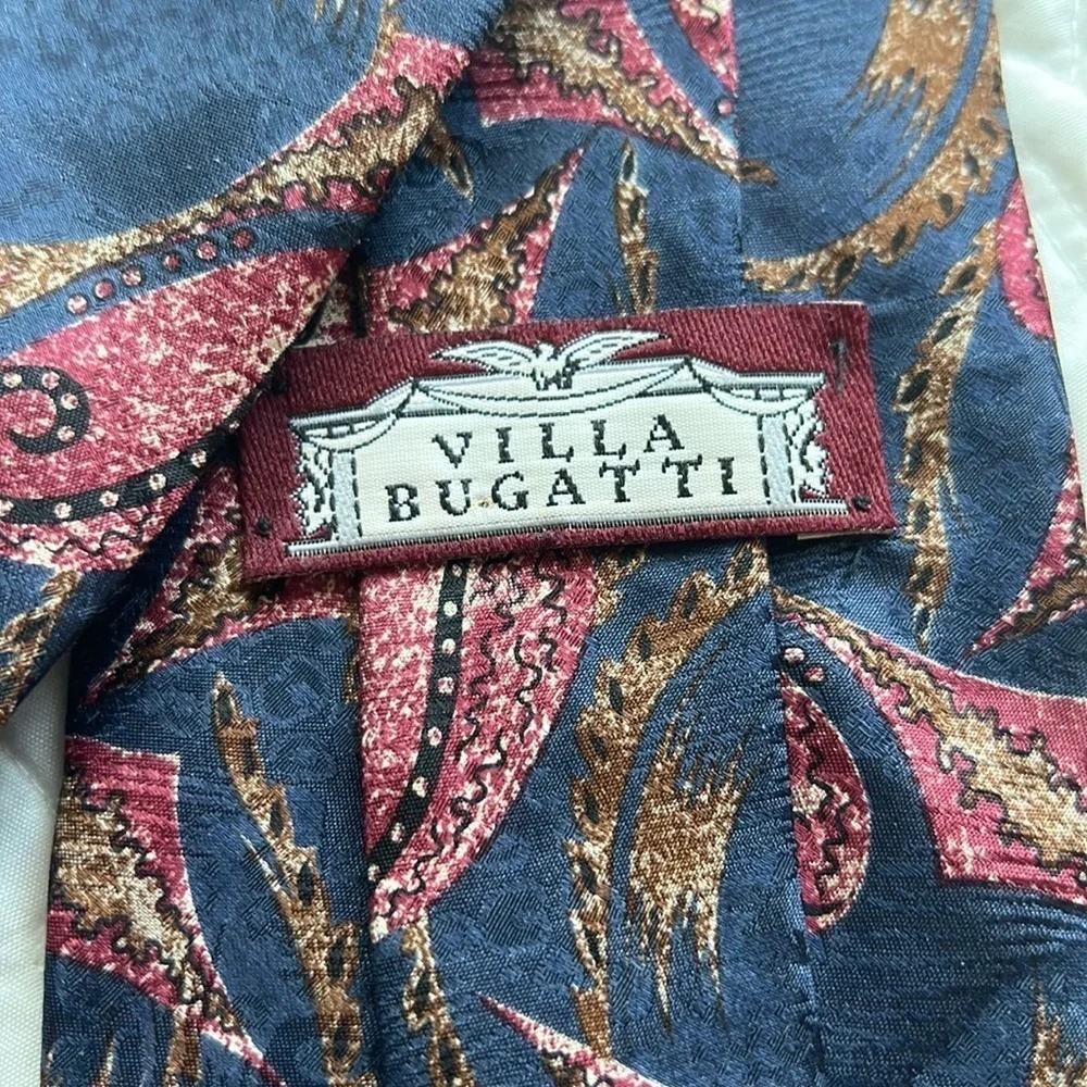 𝅺VILLA BUGATTI 100% Italian silk tie